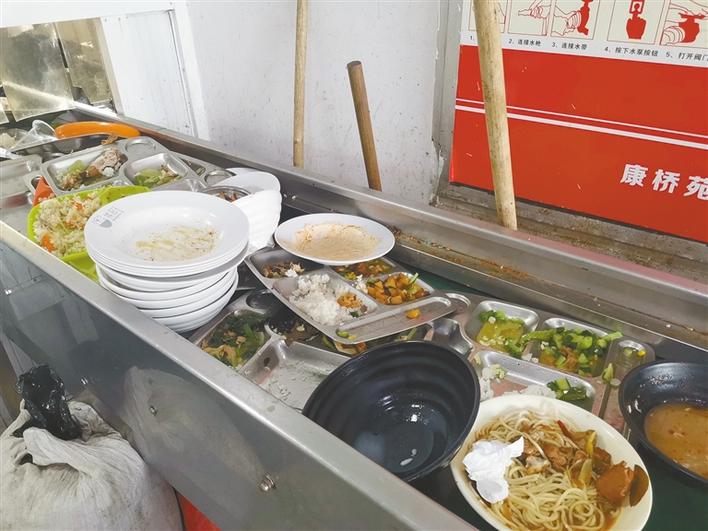 老党员采访提问_采访网络红人提问_记者采访时的提问要具体 简洁明了