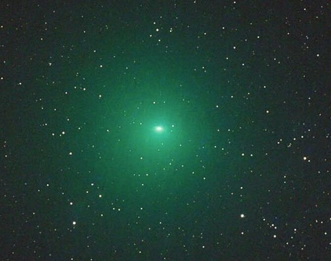 比特彗星为什么没速度-为什么比特彗星没有速度呢？彗星之美