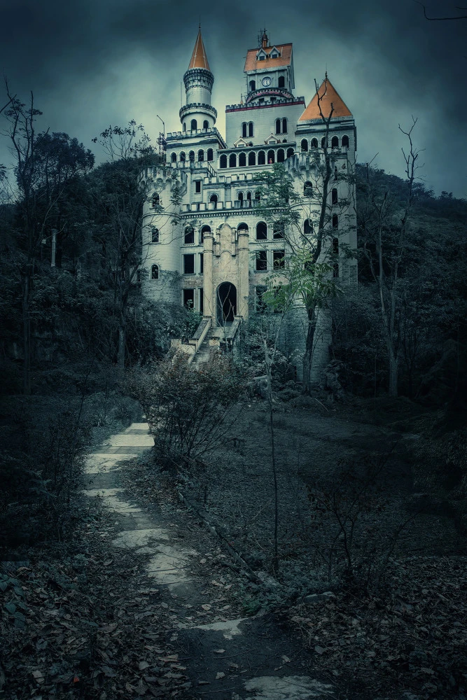 失落城堡冷却-古老城堡中的神秘钟楼