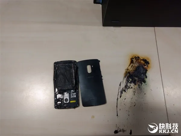 苹果手机揍人游戏下载_下载苹果5游戏_i苹果助手下载手机版官方下载