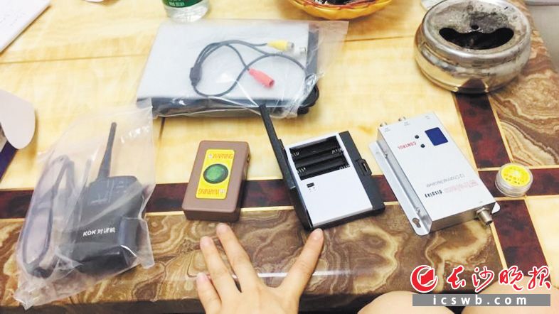 cf手游作弊器刷枪永久_cf手游刷枪助手破解版_cf手游无限刷枪软件