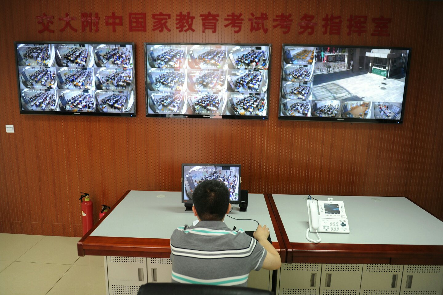 监控时间和实际时间不一样-监控室内的时间玩物：速度与激情，回