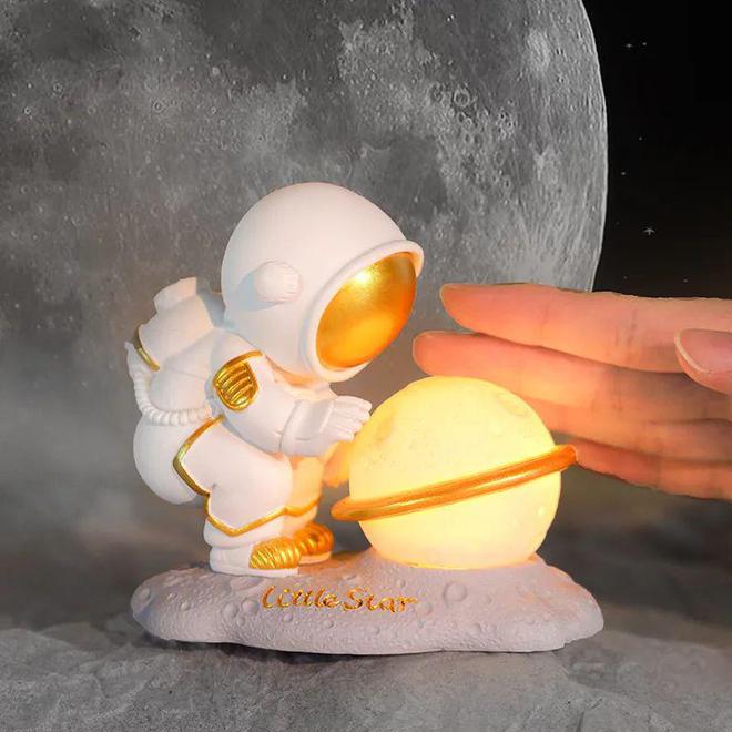 热吧代言手机游戏叫什么_代言游戏的明星真可恶_代言手游的明星