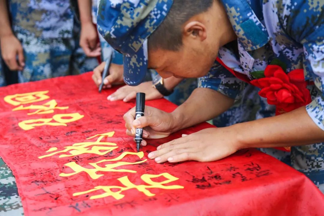 海军陆战队军人_海军陆战队员2_海军陆战队员是什么兵种