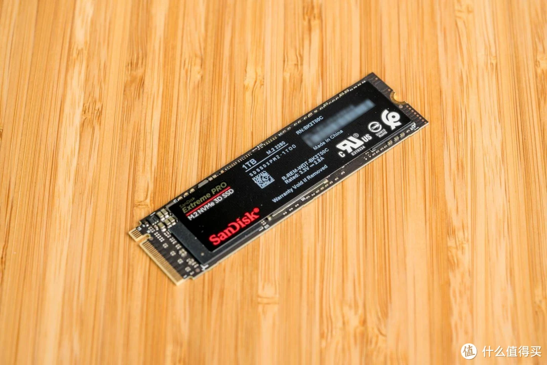 手机存游戏用什么硬盘最好？SSD 是最佳选择