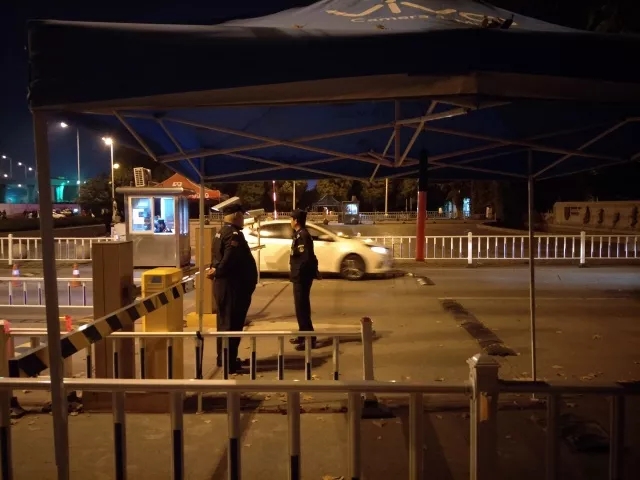 电脑怎样翻墙上外网-探索墙外世界：我与翻墙的不解之缘