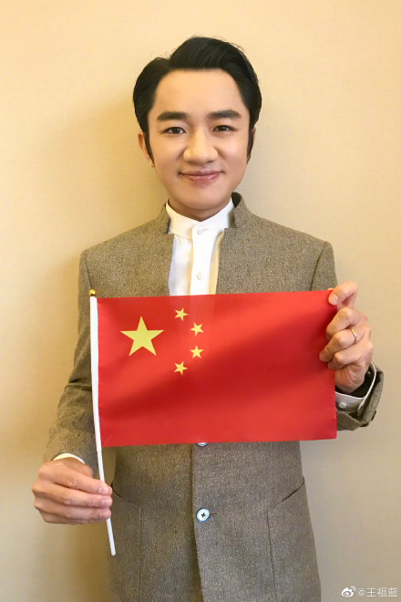 毁灭战士电影-毁灭战士：视觉与情感的狂轰滥炸，枪战场面紧张刺